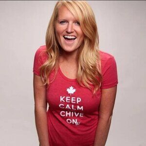 The Chive Red Keep Calm and Chive On Eh! T-Shirt Small